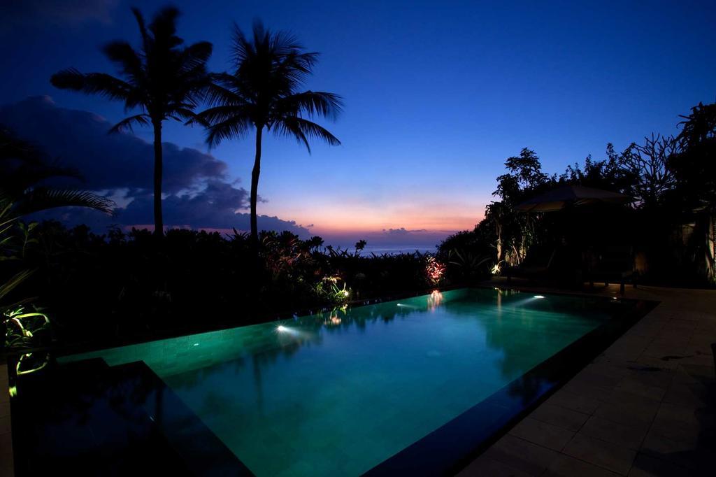 Sundara Oceanside Villa Tanah Lot  Exterior photo