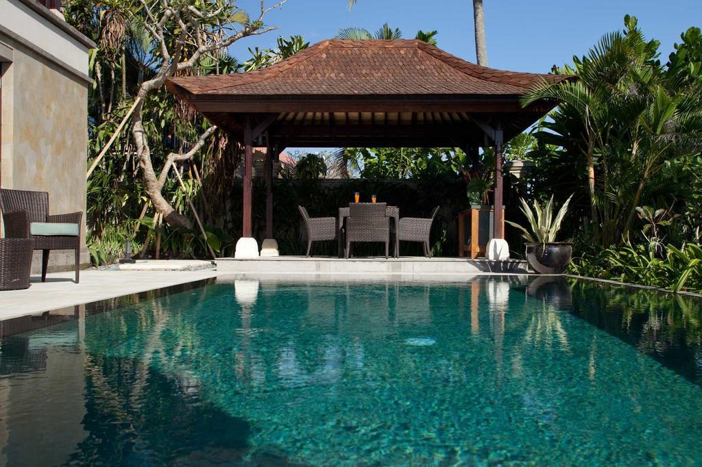 Sundara Oceanside Villa Tanah Lot  Exterior photo